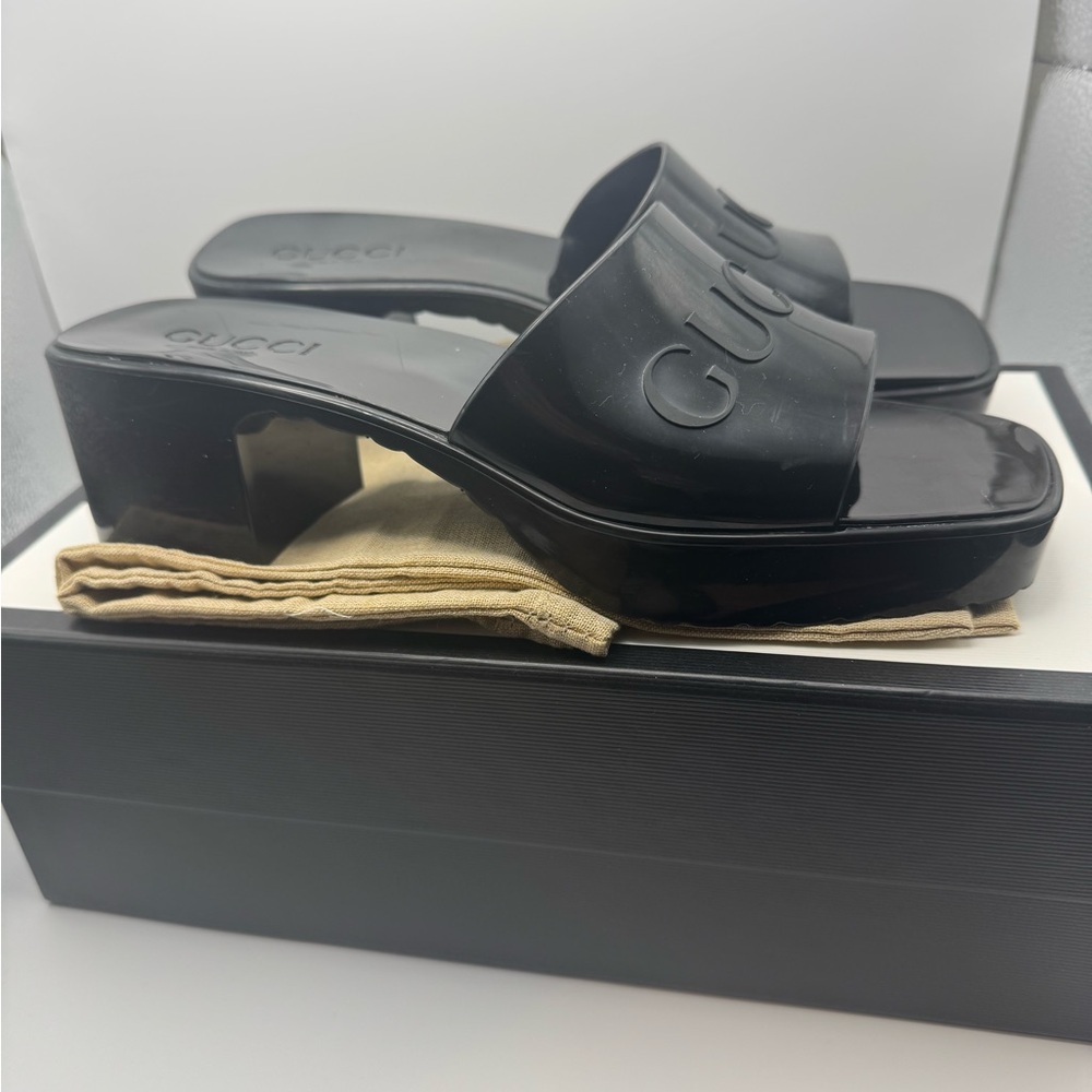 Authentic Gucci Black Rubber Block Heel Slide Sandals 38 - Picture 2 of 8